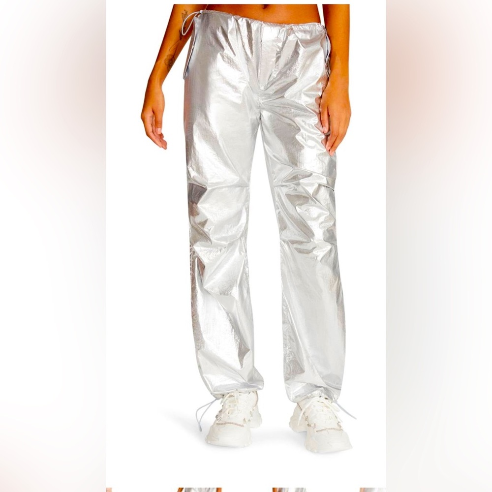 NWT Steve Madden parachute pants- Medium